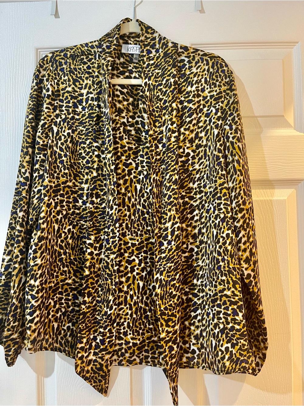 Kasper Leopard-Print Tie-Front Tunic in Gold, Black & Blue. XL